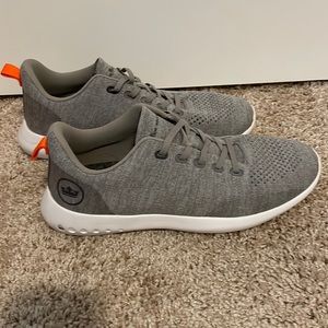 Peter Millar Mens Shoes size 10. Only worn once indoors.